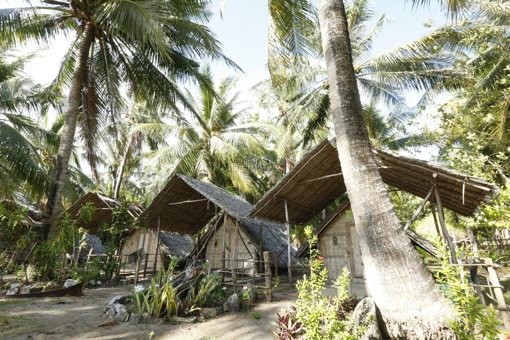 Bunga Jabe Villa Karimunjawa Buitenkant foto