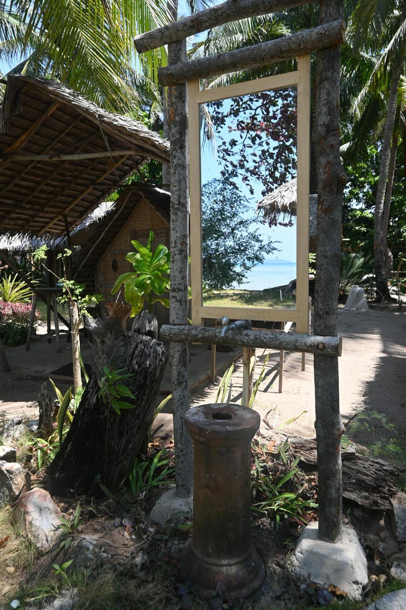 Bunga Jabe Villa Karimunjawa Buitenkant foto