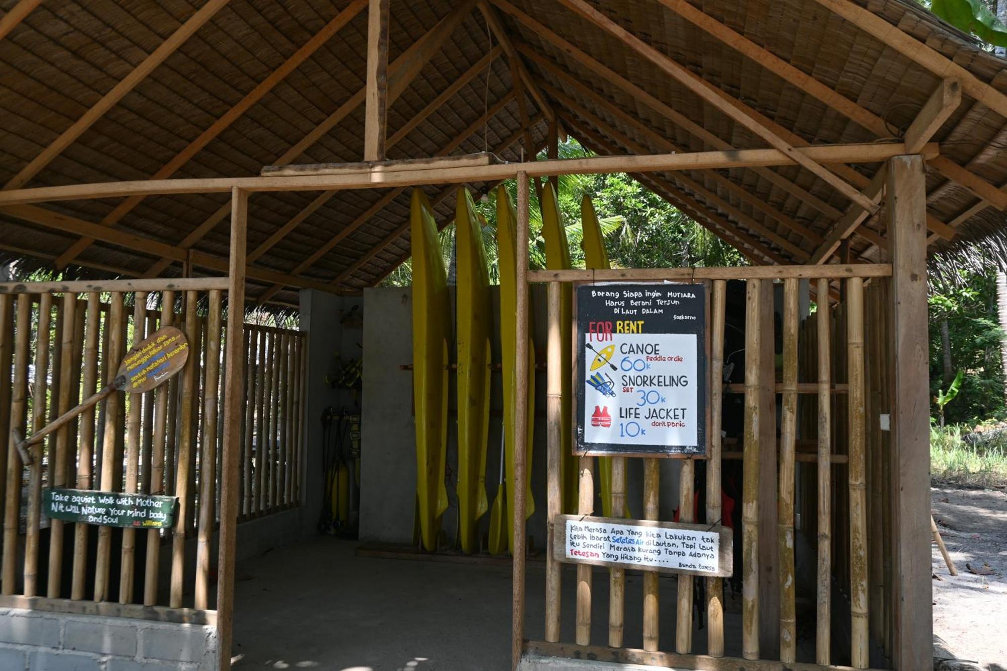 Bunga Jabe Villa Karimunjawa Buitenkant foto