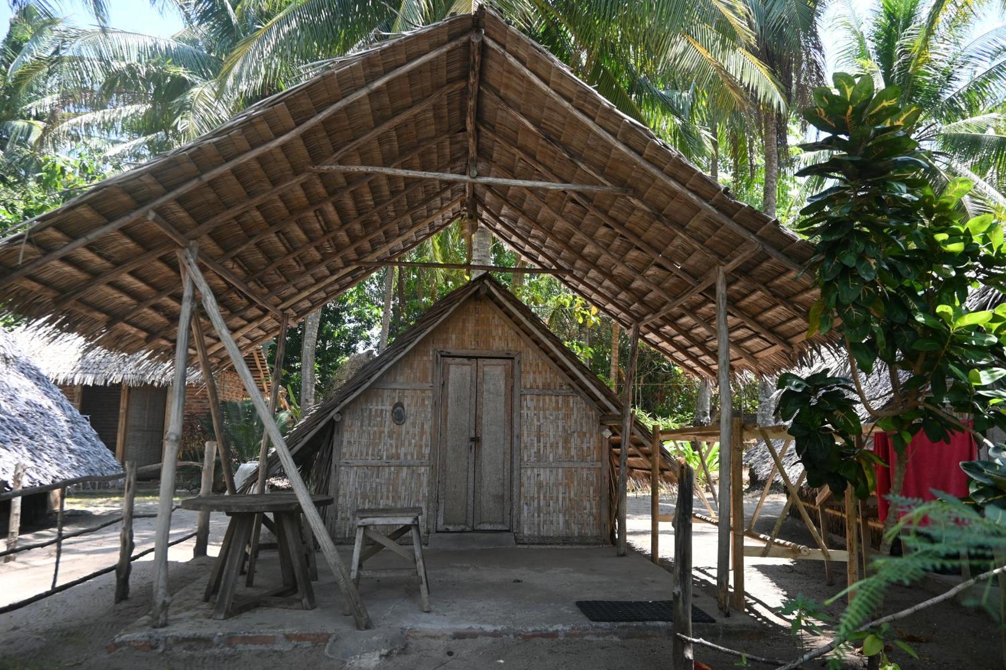 Bunga Jabe Villa Karimunjawa Buitenkant foto